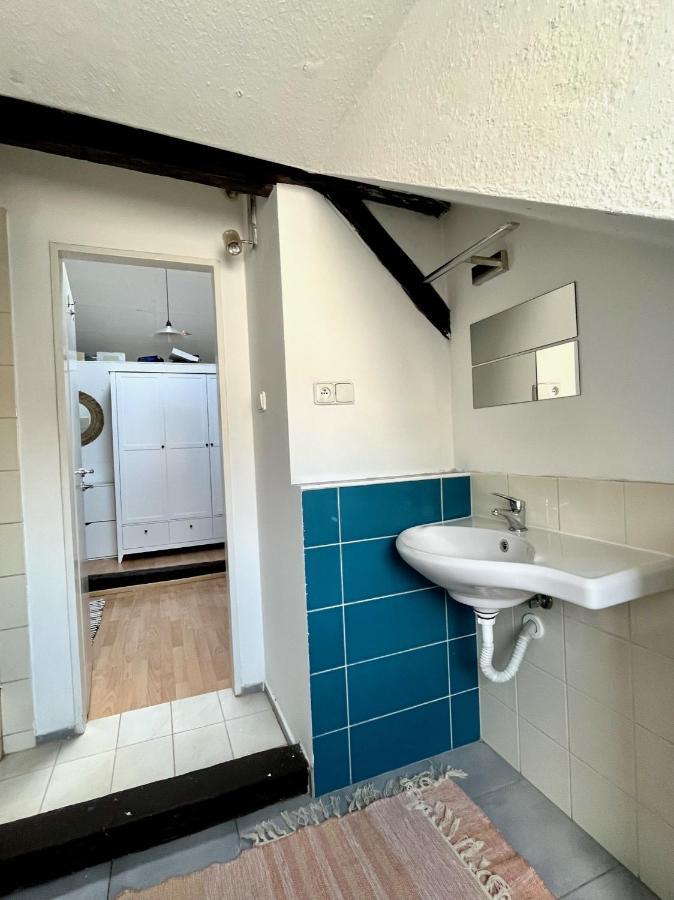 Apartment 2 Bedrooms Close To Palmovka